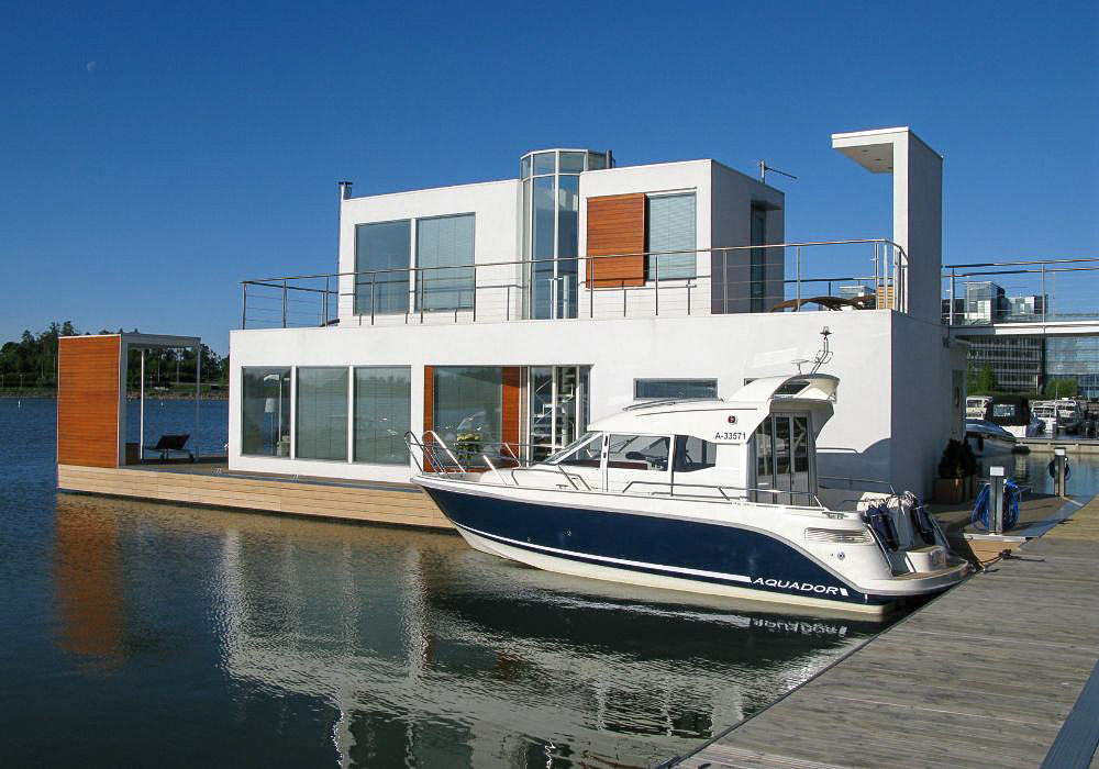 Villa Helmi floating clubhouse